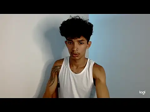 Snapshot of _dannyaldana_ chatting on 11.13.25 dannyaldana online show from 11.13.25