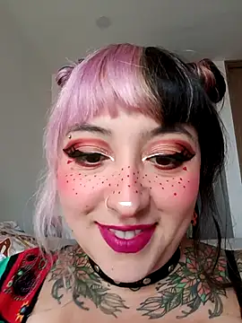 Snapshot of cindy_ink chatting on 10.27.25 cindy ink online show from 10.27.25