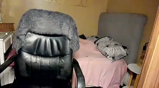 HOTnWILDalice online show from 01.23.25