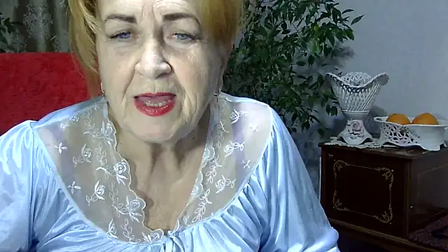 Snapshot of Emma52610 chatting on 12.21.24 Emma52610 online show from 12.21.24