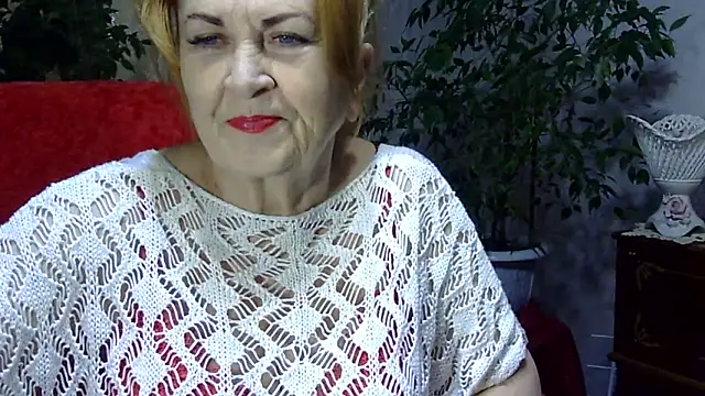 Snapshot of Emma52610 chatting on 12.28.24 Emma52610 online show from 12.28.24