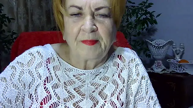 Snapshot of Emma52610 chatting on 12.29.24 Emma52610 online show from 12.29.24