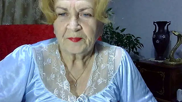 Snapshot of Emma52610 chatting on 01.24.25 Emma52610 online show from 01.24.25