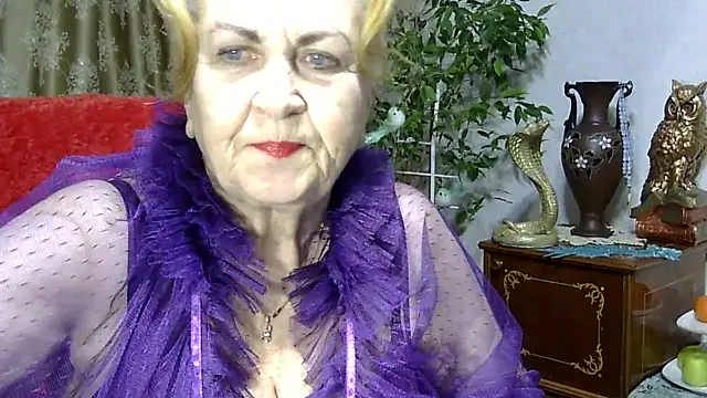 Snapshot of Emma52610 chatting on 02.09.25 Emma52610 online show from 02.09.25