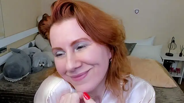 Snapshot of FoxySophia chatting on 01.25.25 FoxySophia online show from 01.25.25