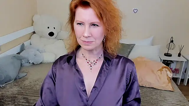 Snapshot of FoxySophia chatting on 01.26.25 FoxySophia online show from 01.26.25