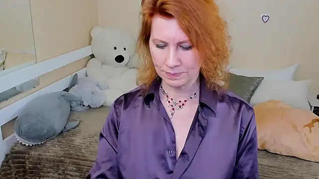Snapshot of FoxySophia chatting on 01.26.25 FoxySophia online show from 01.26.25