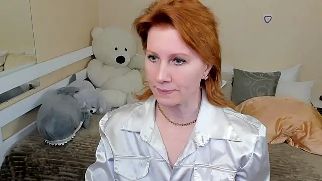 Snapshot of FoxySophia chatting on 01.27.25 FoxySophia online show from 01.27.25