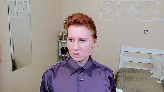 Snapshot of FoxySophia chatting on 01.28.25 FoxySophia online show from 01.28.25