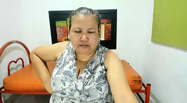 Snapshot of beckyummys chatting on 02.20.25 beckyummys online show from 02.20.25