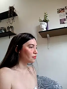 loveuu-bae online show from 12.20.24