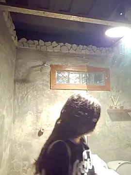 loveuu-bae online show from 10.25.25