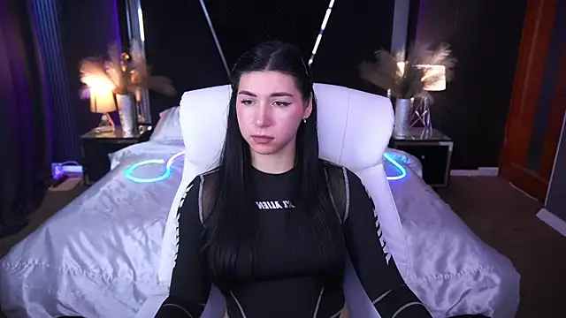 EmilyCandyy online show from 10.24.25