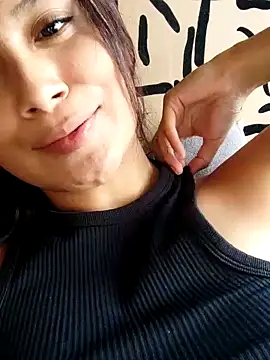 Snapshot of kinky_mila@xh chatting on 12.05.24 kinky milaxh online show from 12.05.24