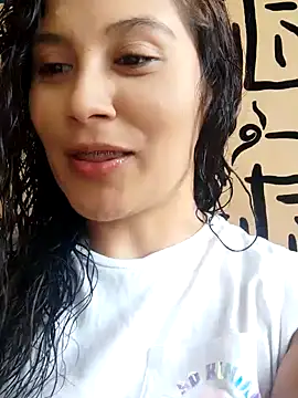 Snapshot of kinky_mila@xh chatting on 12.09.24 kinky milaxh online show from 12.09.24