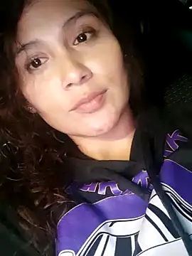 Snapshot of kinky_mila@xh chatting on 01.30.25 kinky milaxh online show from 01.30.25