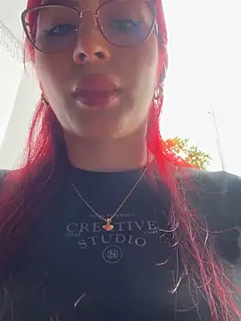 Snapshot of LINDA_PATTY94 chatting on 12.29.24 LINDA PATTY94 online show from 12.29.24