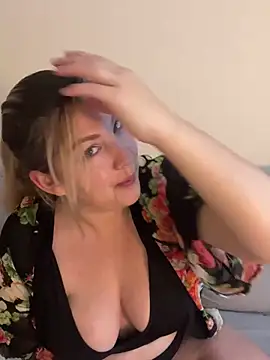 Snapshot of Anna_Alexa chatting on 01.16.25 Anna Alexa online show from 01.16.25