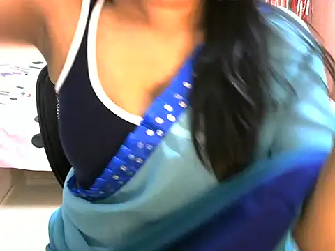 Snapshot of indianbae01 chatting on 02.15.25 indianbae01 online show from 02.15.25