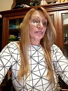Snapshot of Melmamalhuda@xh chatting on 03.22.25 Melmamalhudaxh online show from 03.22.25