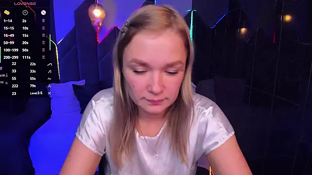 BellaDreamy online show from 11.13.25