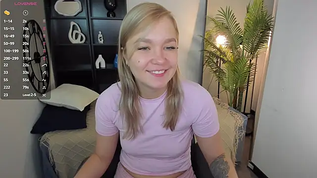 BellaDreamy online show from 11.18.25