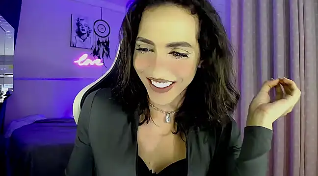 Snapshot of charlottesexxx chatting on 03.20.25 charlottesexxx online show from 03.20.25