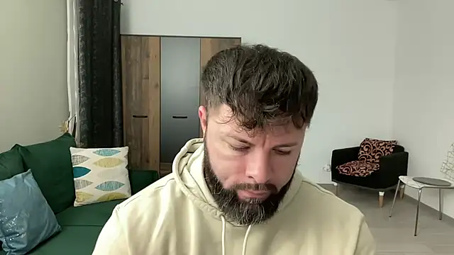 Snapshot of AlphaSparks chatting on 01.08.25 AlphaSparks online show from 01.08.25