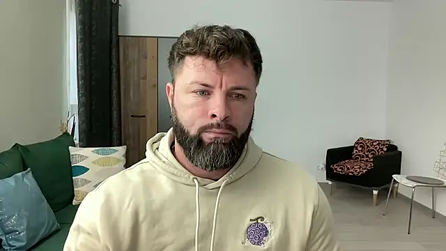 Snapshot of AlphaSparks chatting on 01.08.25 AlphaSparks online show from 01.08.25