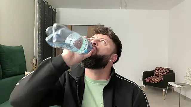 Snapshot of AlphaSparks chatting on 01.24.25 AlphaSparks online show from 01.24.25