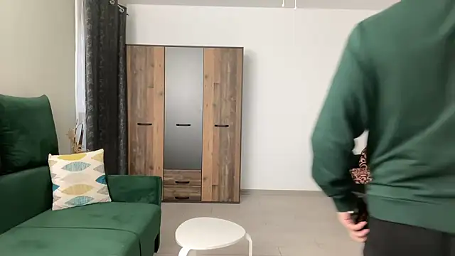 Snapshot of AlphaSparks chatting on 01.30.25 AlphaSparks online show from 01.30.25