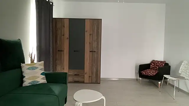 Snapshot of AlphaSparks chatting on 01.30.25 AlphaSparks online show from 01.30.25