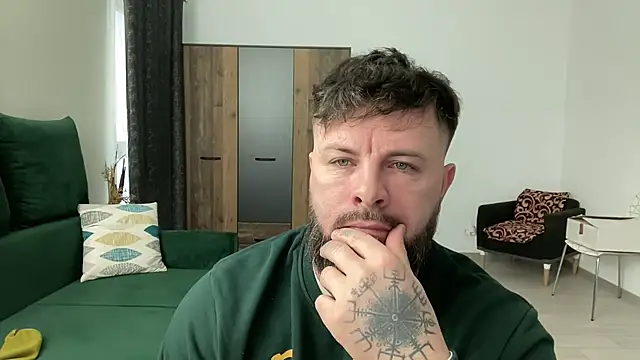 Snapshot of AlphaSparks chatting on 02.21.25 AlphaSparks online show from 02.21.25