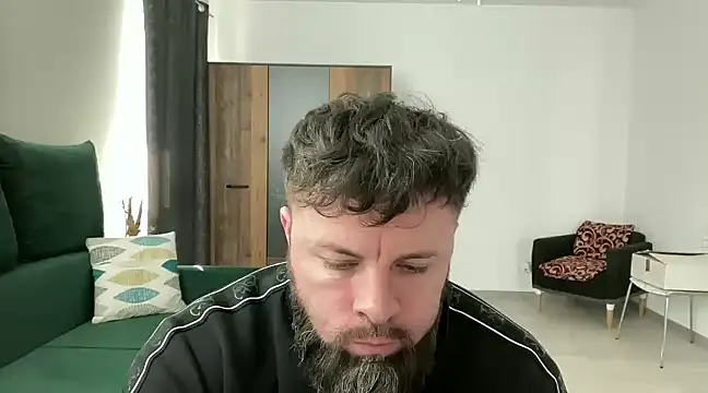 Snapshot of AlphaSparks chatting on 03.03.25 AlphaSparks online show from 03.03.25