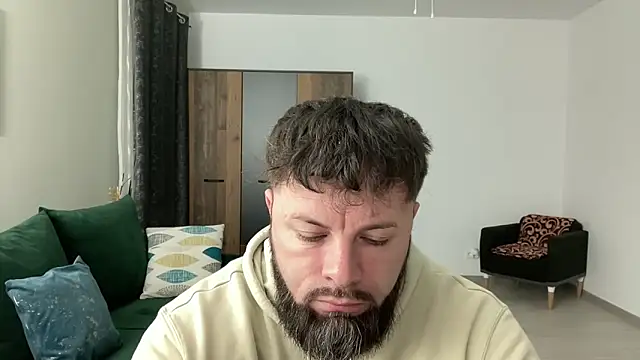 Snapshot of AlphaSparks chatting on 03.05.25 AlphaSparks online show from 03.05.25