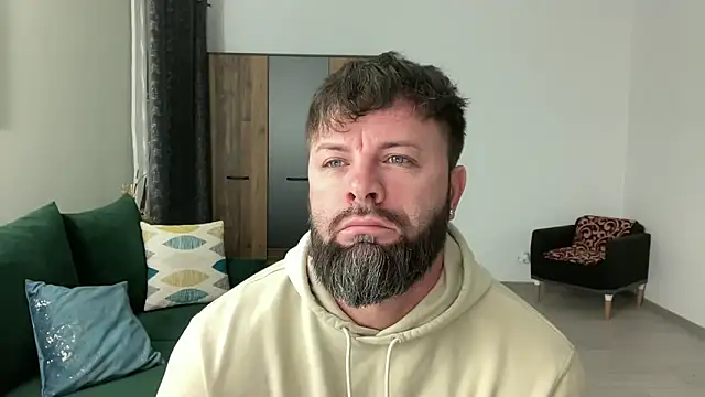 Snapshot of AlphaSparks chatting on 03.10.25 AlphaSparks online show from 03.10.25