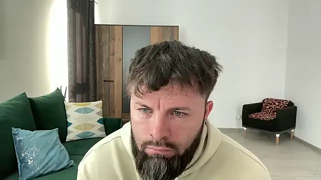 Snapshot of AlphaSparks chatting on 03.10.25 AlphaSparks online show from 03.10.25