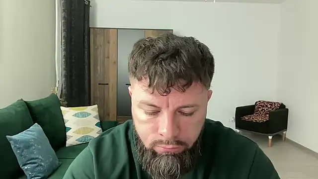 Snapshot of AlphaSparks chatting on 03.17.25 AlphaSparks online show from 03.17.25