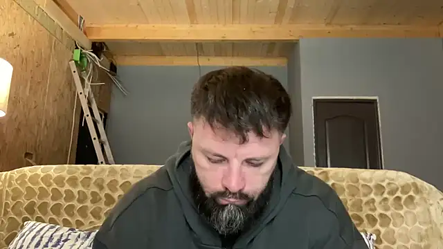 Snapshot of AlphaSparks chatting on 10.22.25 AlphaSparks online show from 10.22.25