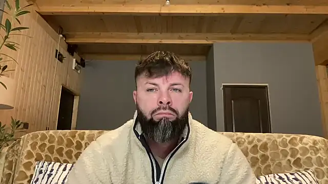 Snapshot of AlphaSparks chatting on 11.26.25 AlphaSparks online show from 11.26.25