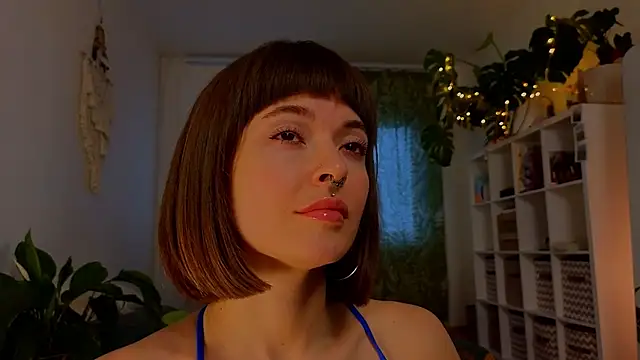 Snapshot of lana_sky chatting on 02.24.25 lana sky online show from 02.24.25