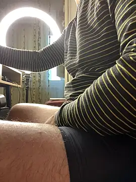 Snapshot of MarkReeds chatting on 01.28.25 MarkReeds online show from 01.28.25