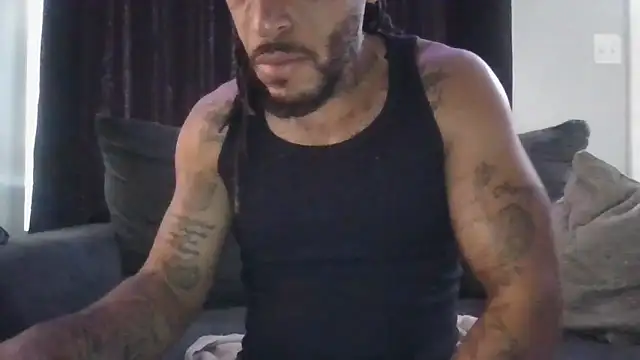 Snapshot of BigWayneBabyXXX chatting on 10.06.25 BigWayneBabyXXX online show from 10.06.25