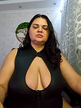 Snapshot of littleRikka chatting on 09.17.25 littleRikka online show from 09.17.25