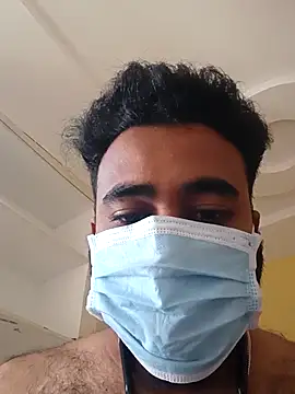 Snapshot of Shadilsajju chatting on 10.27.25 Shadilsajju online show from 10.27.25