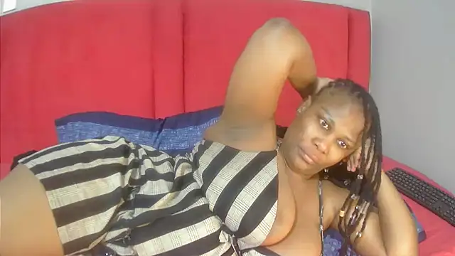 Snapshot of Sexycandyxxx chatting on 09.21.25 Sexycandyxxx online show from 09.21.25