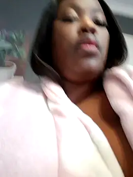 Snapshot of SWEETDOLLY29XX chatting on 10.12.25 SWEETDOLLY29XX online show from 10.12.25
