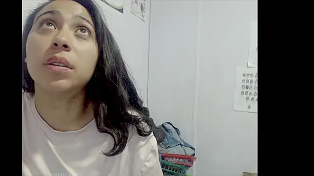 Snapshot of lizztaylor535 chatting on 03.10.25 lizztaylor535 online show from 03.10.25