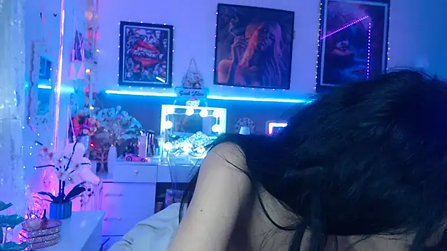 misscectito13 online show from 03.14.25