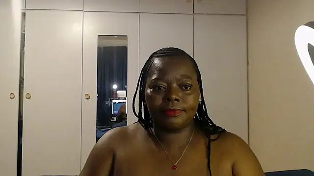 MatureBoobsDiva online show from 10.12.25